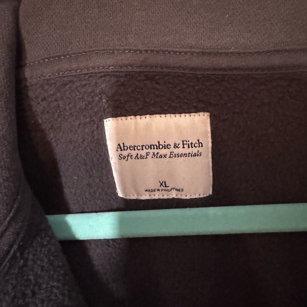 Abercrombie and Fitch quarter zip - Picture 4 of 5